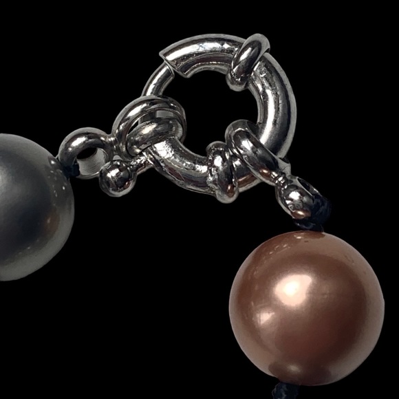 Faux Tahitian Pearl Necklace Gorgeous Colors Woman’s Jewelry - Picture 7 of 10